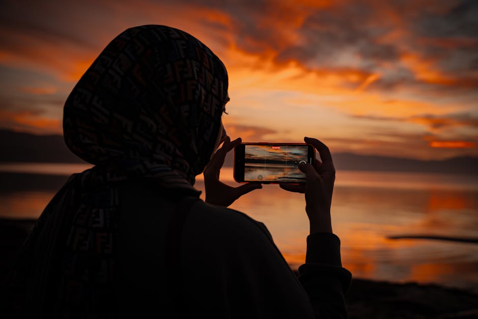 Bilişsel Yanılgılar: Halo Etkisi ve Çapalama Etkisiyle Karar Verme Sanatı