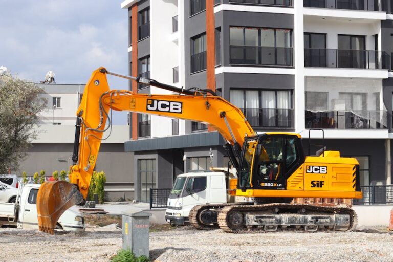 Caterpillar’ın İnanılmaz Yükselişi: Dünyayı Şekillendiren Dev Bir Markanın Hikayesi